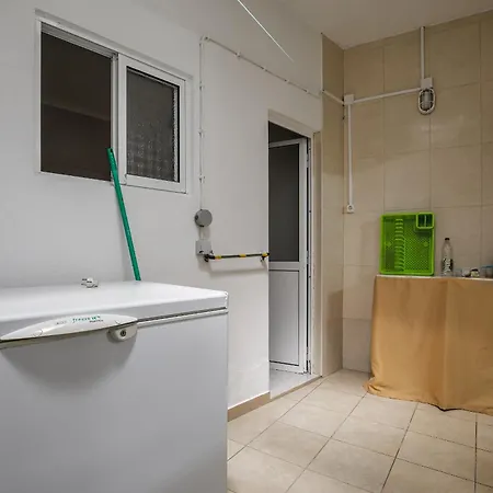 Historic House In Downtown Guest house *